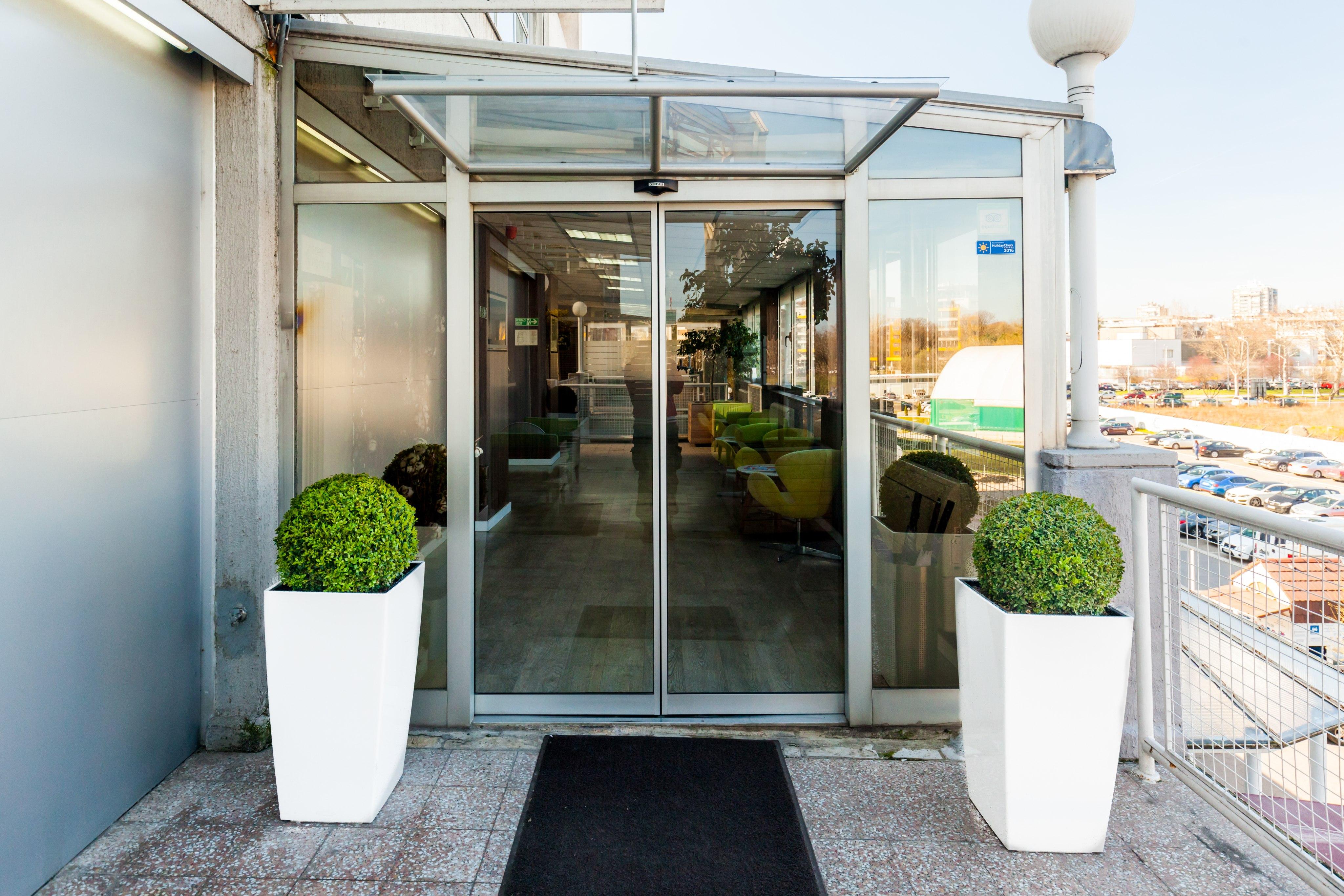 Adresa Suites Belgrad Exteriör bild